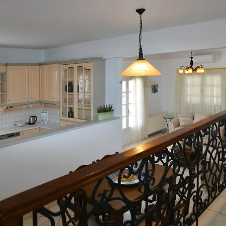 Orestis Holiday home *