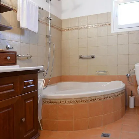 Orestis Holiday home Kolios